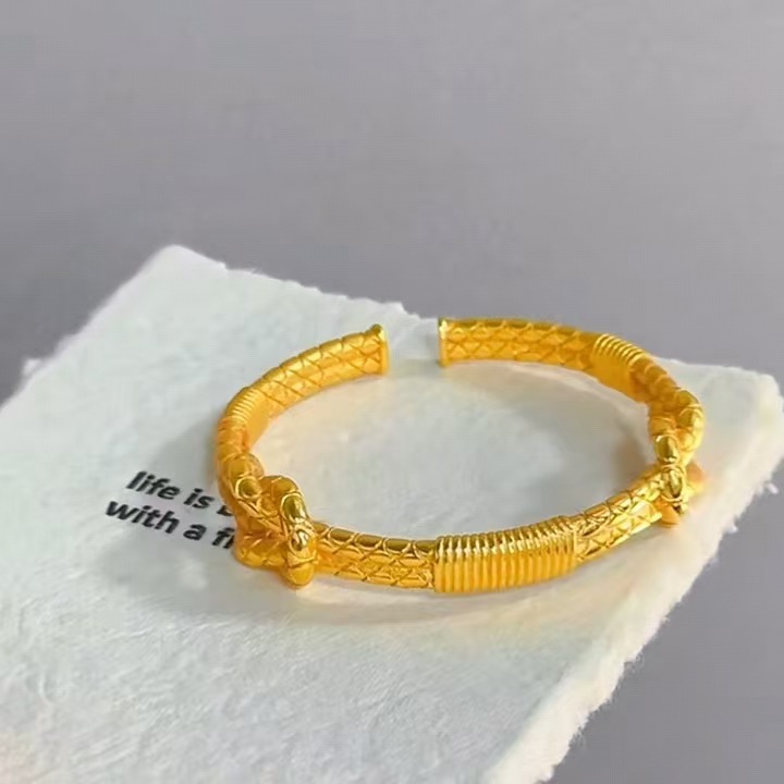 Women's 24K Gold AU999 Heracle - огляд і ціна Outdoor Adventure At